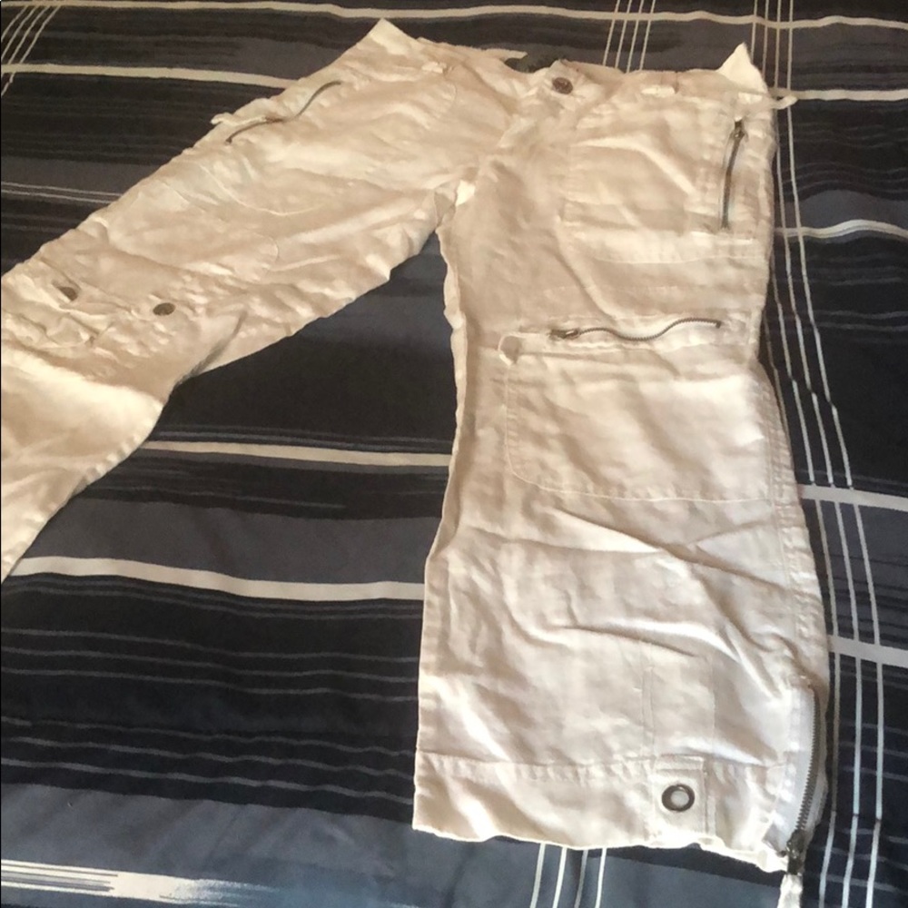 White cargo Capri